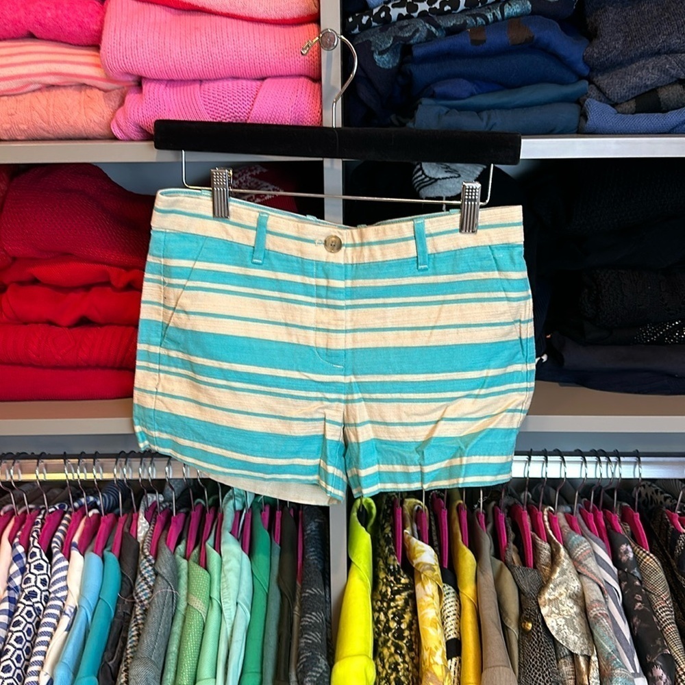 Gap cream and turquoise striped 3” shorts size 0